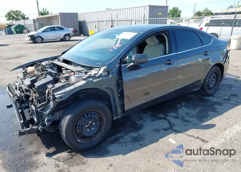2019 Ford Fusion S z USA, uszkodzony, nr VIN 3FA6P0G73KR178275
